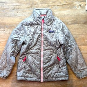 Patagonia girls nano puff jacket, size small (7-8)